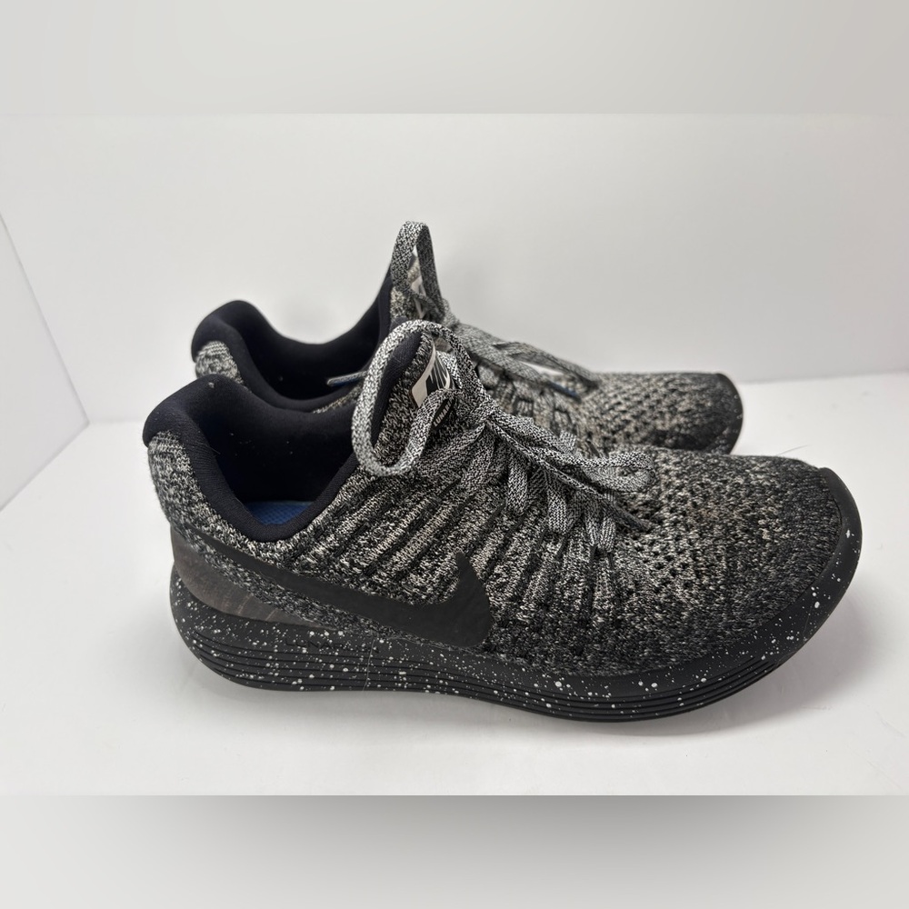Nike LunarEpic Flyknit 2 Low Womens Size 6.5 Oreo Black White Shoes 863780-041